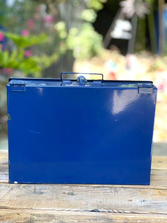 1986 J&J First Aid Kit, Vintage Johnson and Johnson K… Gem