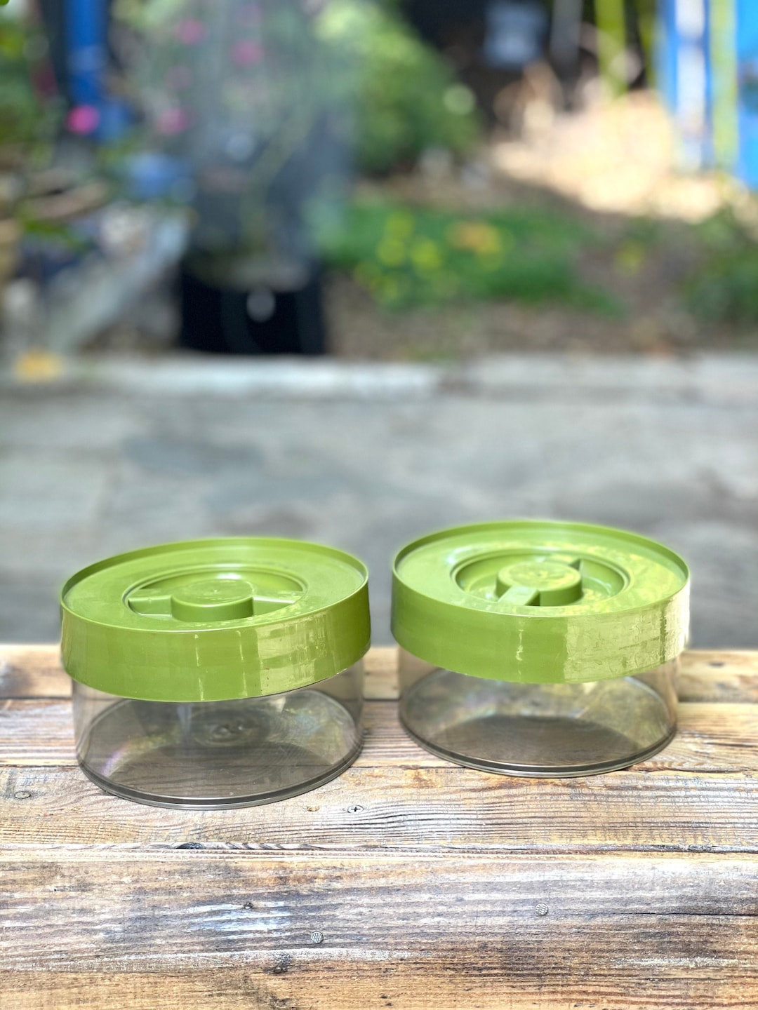 2 Bee Plastics Vintage Containers - Stackable Canister Set (2) - Retro ...