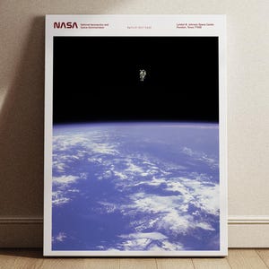 La NASA "La foto más aterradora jamás tomada": Caminata espacial sin ataduras / Foto de la NASA Red Number / Póster