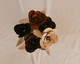 Rose en cuir avec date ou initiale | Cadeaux d'anniversaire | Cadeaux d'anniversaire pour lui | Cadeaux d'anniversaire pour elle | Cadeau pour les 3 ans