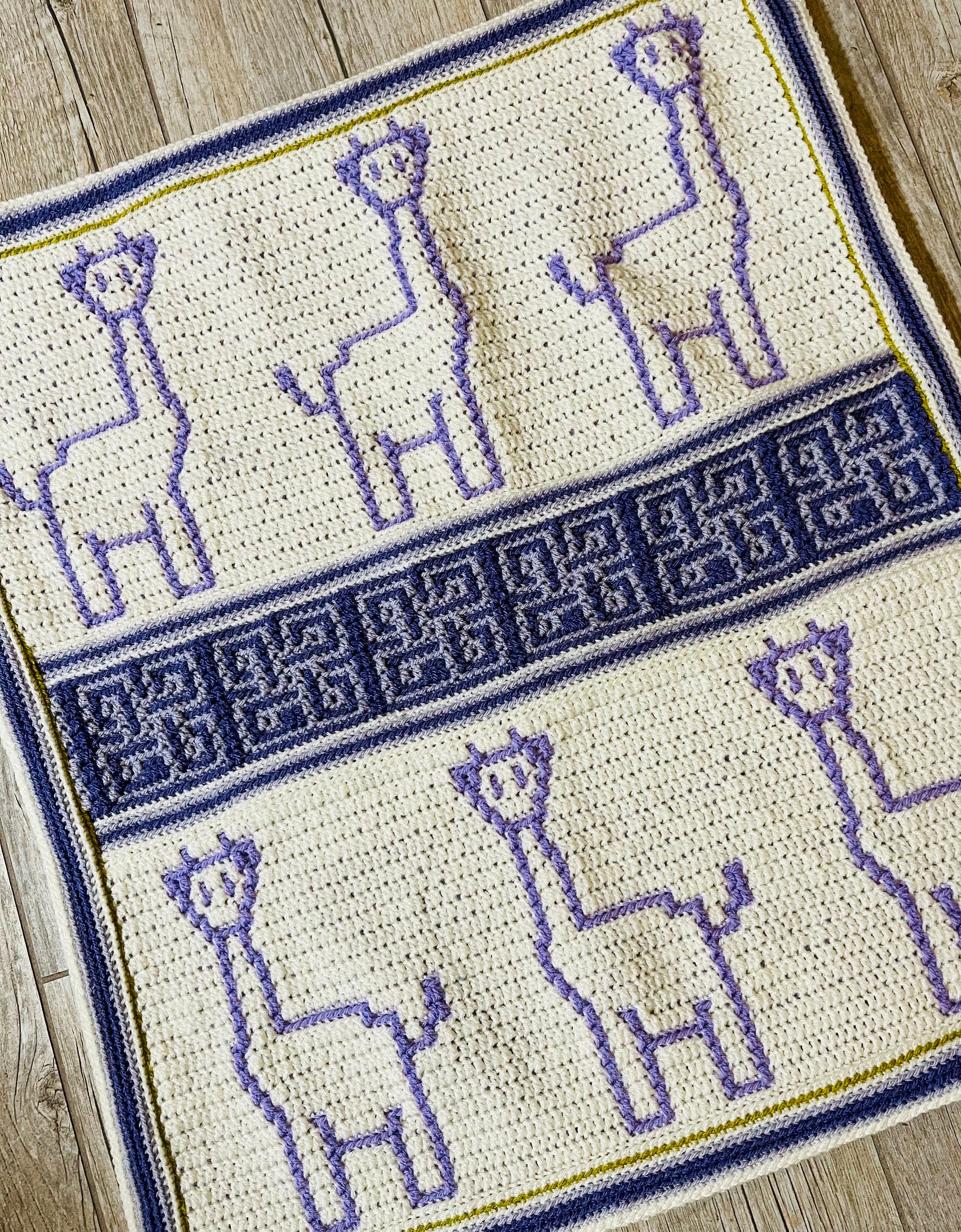 22 Crochet Mosaic Charts with Mandalas, Candy Corn, Dragon Scales, and Cats 7 Gentle Giraffes Mosaic Crochet Patterns