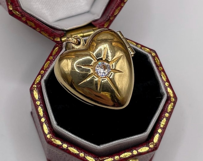 Vintage Gold Tone AVON Heart Locket Pendant
