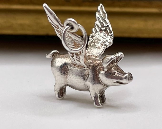 Vintage 925 Sterling Silver Flying Pig Charm Pendant Estate Jewelry