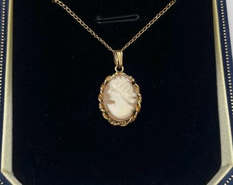 Vintage 14K Gold FILLED Cameo Necklace 16” Chain