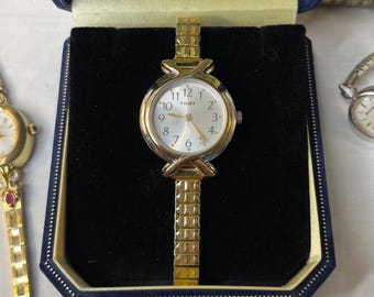 Timex Ladies Watch Gold and Silver Toned Wristwatch 5.25” NON WORKING