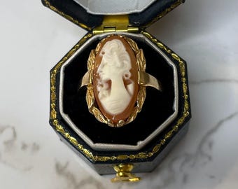 Vintage 10K Solid Gold Cameo Ring - Size US 5.25