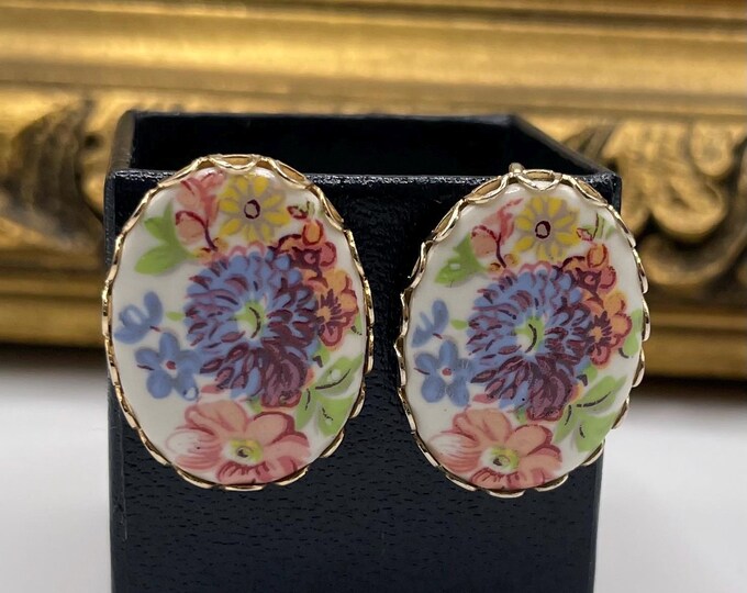 Gold Toned Vintage Hand Painted Porcelain Screw Back Earrings Clip On Estate Jewelry