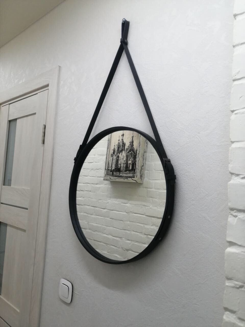 Heritage Round framed mirror - Matte Black