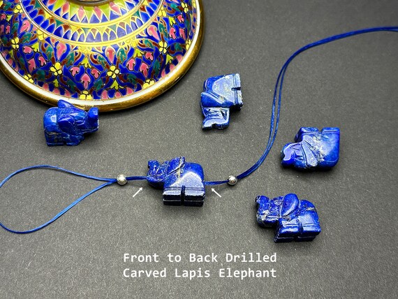 手彫りのラピスラズリ象 / 前から後ろまで穴が開けられたラピスラズリ