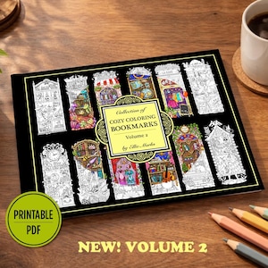 Puede incluir: Un libro de colorear rectangular titulado Collection of COZY COLORING BOOKMARKS Volume 2 by Ellie Marks. La portada negra presenta una cuadrícula de ocho ilustraciones de marcapáginas verticales, parcialmente coloreadas, con una etiqueta amarilla.