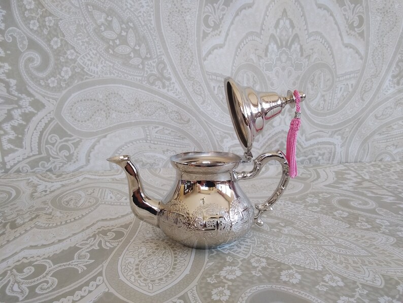 Authentic Small Moroccan Teapot Handmade Serving 320 Ml 3 Tea Cups