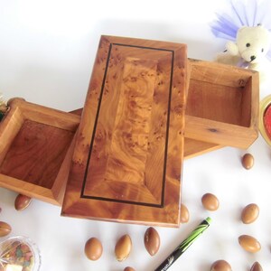 Moroccan Handmade thuya wood jewelry organizer & storage box, 8,6” X 4,3” X 2.4”