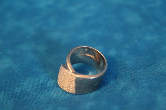 Wrap Around Sterling Silver Ring - image 5