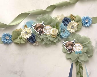 Boy Highland Cow Baby Shower Sash: Maternity and Dad Pin Set