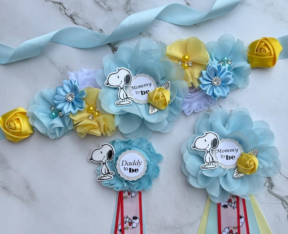 Dog Maternity Sash Dog Baby Shower Sash Pregnancy Sash Mom to be Sash Baby Shower Pins Baby Shower Corsages Mom Dad Pins
