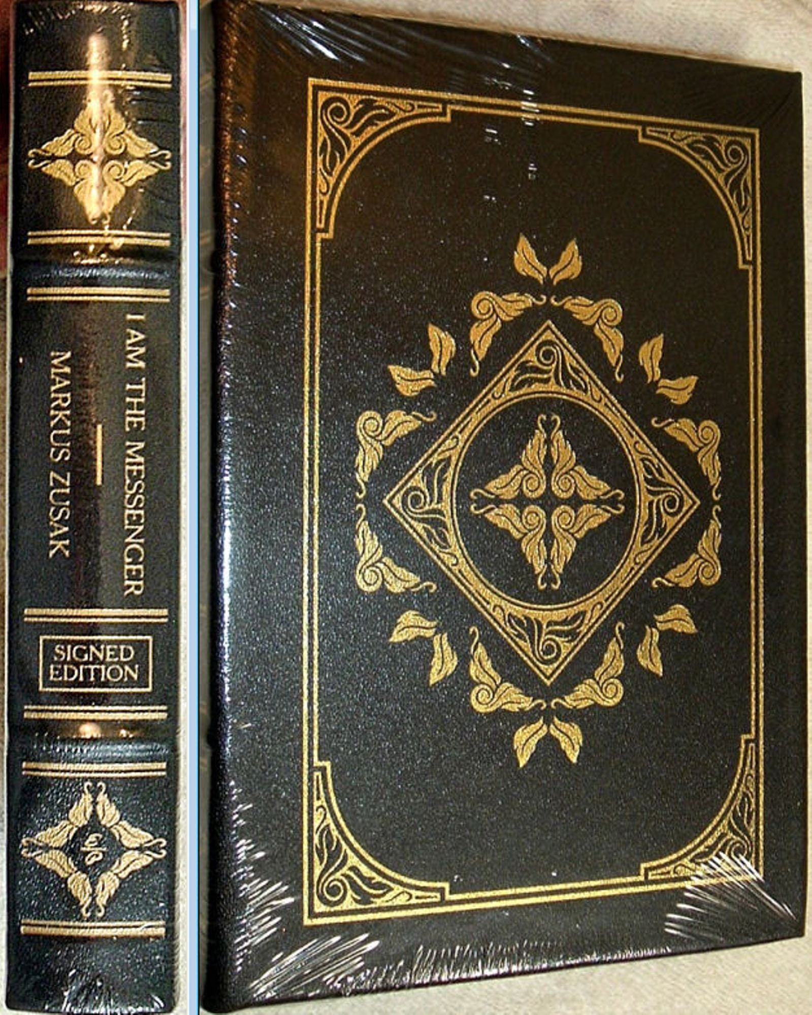 洋書  MARKUS I Am the Messenger by Markus Zusak Easton Press Signed New Sealed