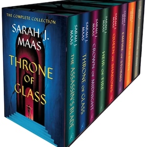 The Throne of Glass 8 Volume Box Set by Sarah J. Maas Bloomsbury Publishing Brand New 2023