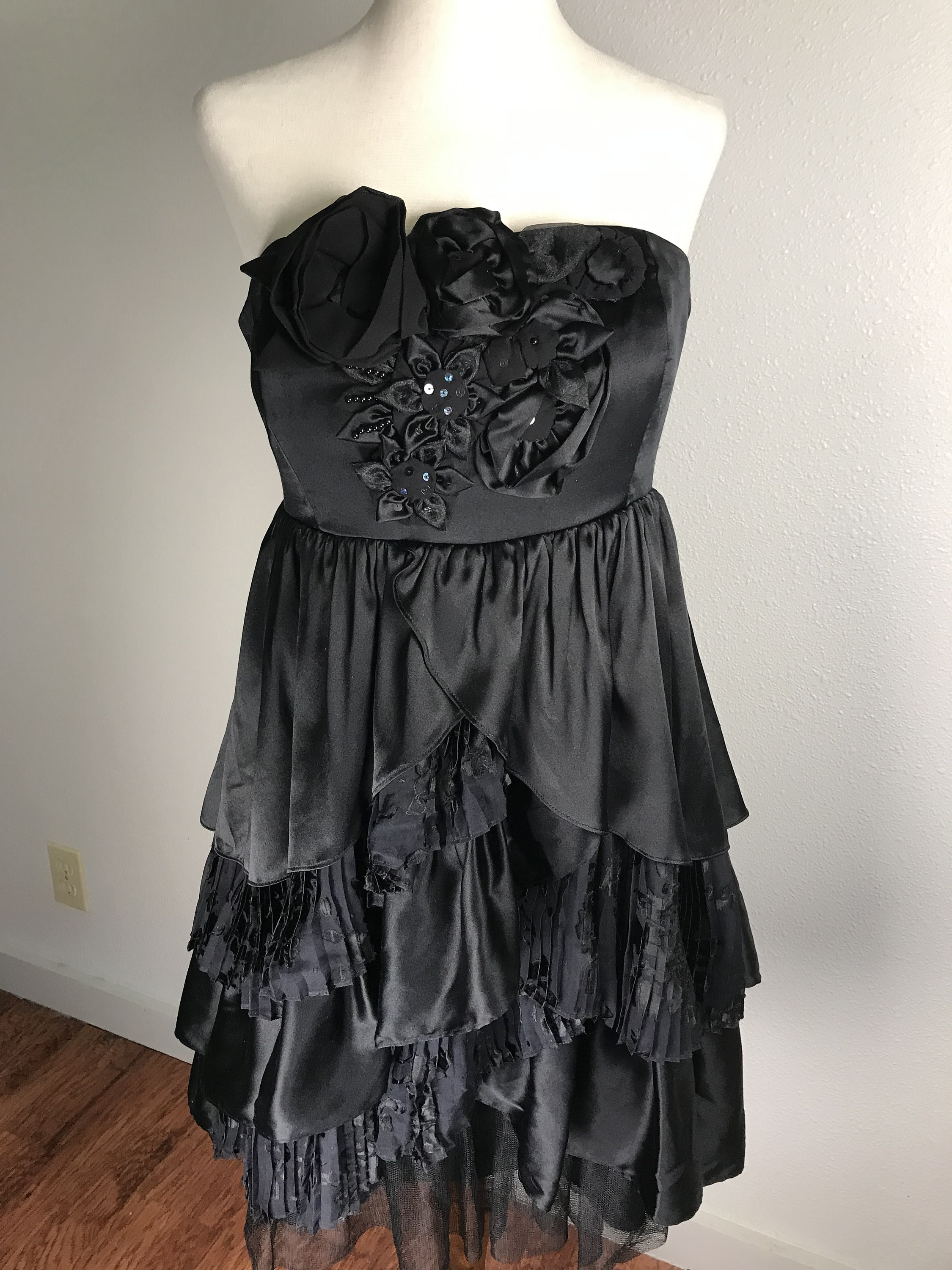 Betsey Johnson Vtg Black Ruffled Dress 