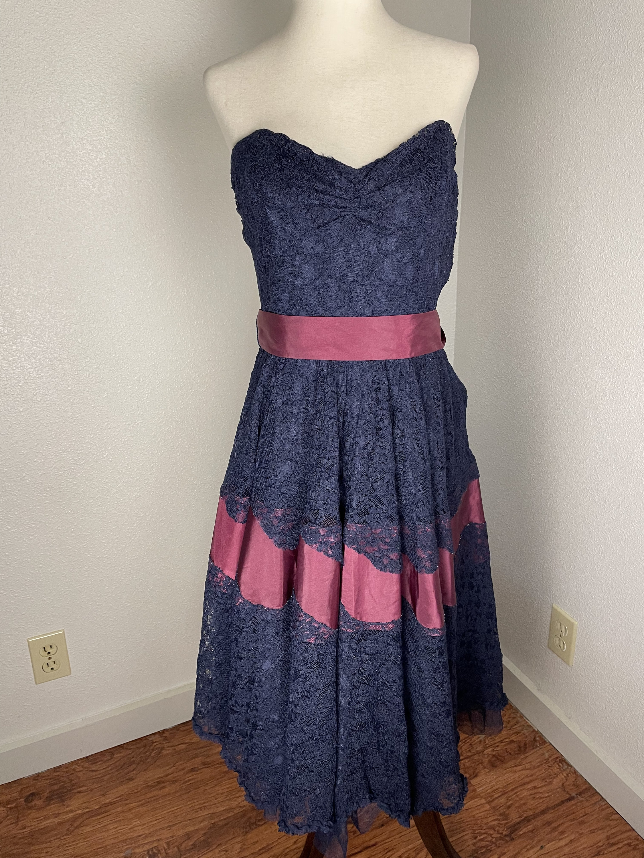 Betsey Johnson Evening Vtg Lace Dress 