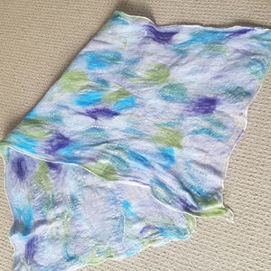 Purple nuno felted scarf 画像 3