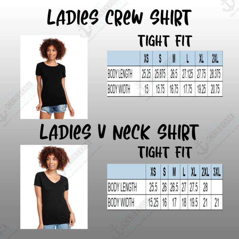 Puede incluir: Se muestran camisetas negras de cuello redondo y cuello en V para mujer con tablas de tallas. Las camisetas est&aacute;n etiquetadas como "LADIES CREW SHIRT" y "LADIES V NECK SHIRT", con tallas de XS a 3XL. Las camisetas son mostradas por modelos.