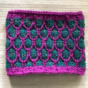 Looking Glass Cowl Pattern image 7