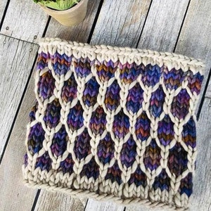 Looking Glass Cowl Pattern image 6