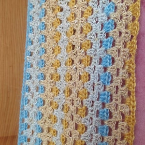 Gremmi crochet scarf