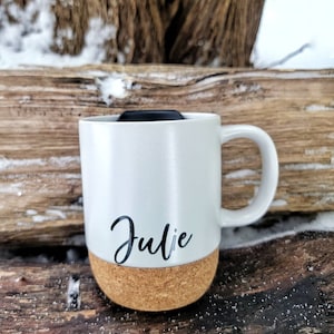 Custom Coffee Mug, Personalized Coffee Mug with Lid, Cork Bottom Mug with Lid, Custom Bridesmaid Mug, Personalized Mug with Name, Minimalist