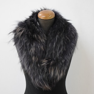 Finn Raccoon high quality fur collar dark gray color,  coat winter accessories
