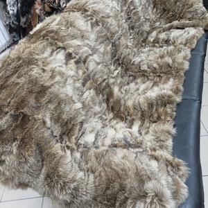 Echte Koyote Felldecke werfen haki Farbe, Hauswärmer