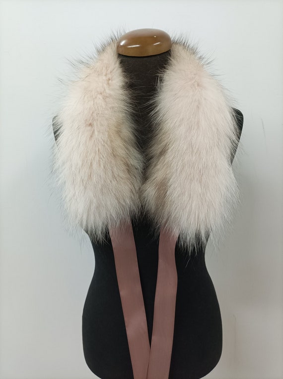 Fur on sale collar accessory