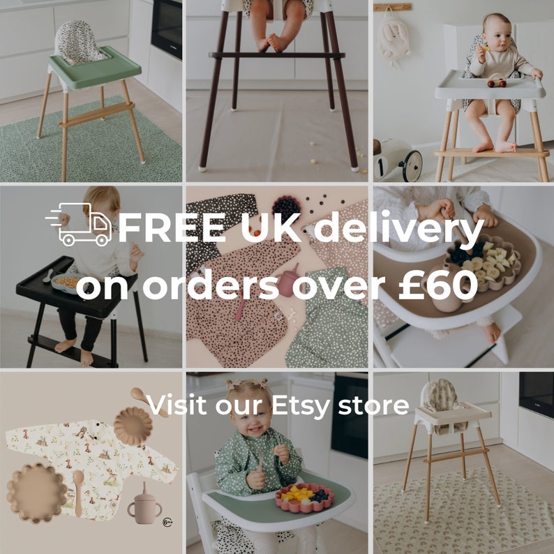 Puede incluir: Un collage de productos para beb&eacute;s, que incluye tronas, baberos y manteles individuales. Las tronas tienen patas y bandejas de madera. Los baberos y manteles individuales presentan varios dise&ntilde;os. Tambi&eacute;n se ve el texto "FREE UK delivery on orders over &pound;60" y "Visit our Etsy store".