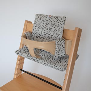 Wipeable Cushion Compatible with Stokke Tripp Trapp Classic High Chair - Dots on Grey