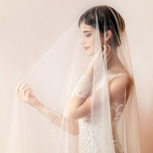 Champagne wedding veil, edge beaded veil high quality wedding veil blusher drop veil, customised veil image 2