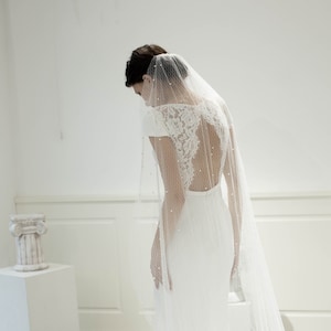 pearl wedding veil, ivory veil, Fingertip/ cathedral/chapel length are available