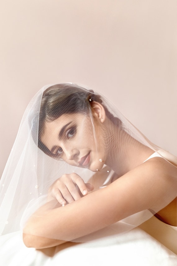 Wedding veil white bridal white pearls short shoulder elegant beautiful unique Cliory White Pearl Bride Veil Pearl Wedding Bridal Veil  main image 3