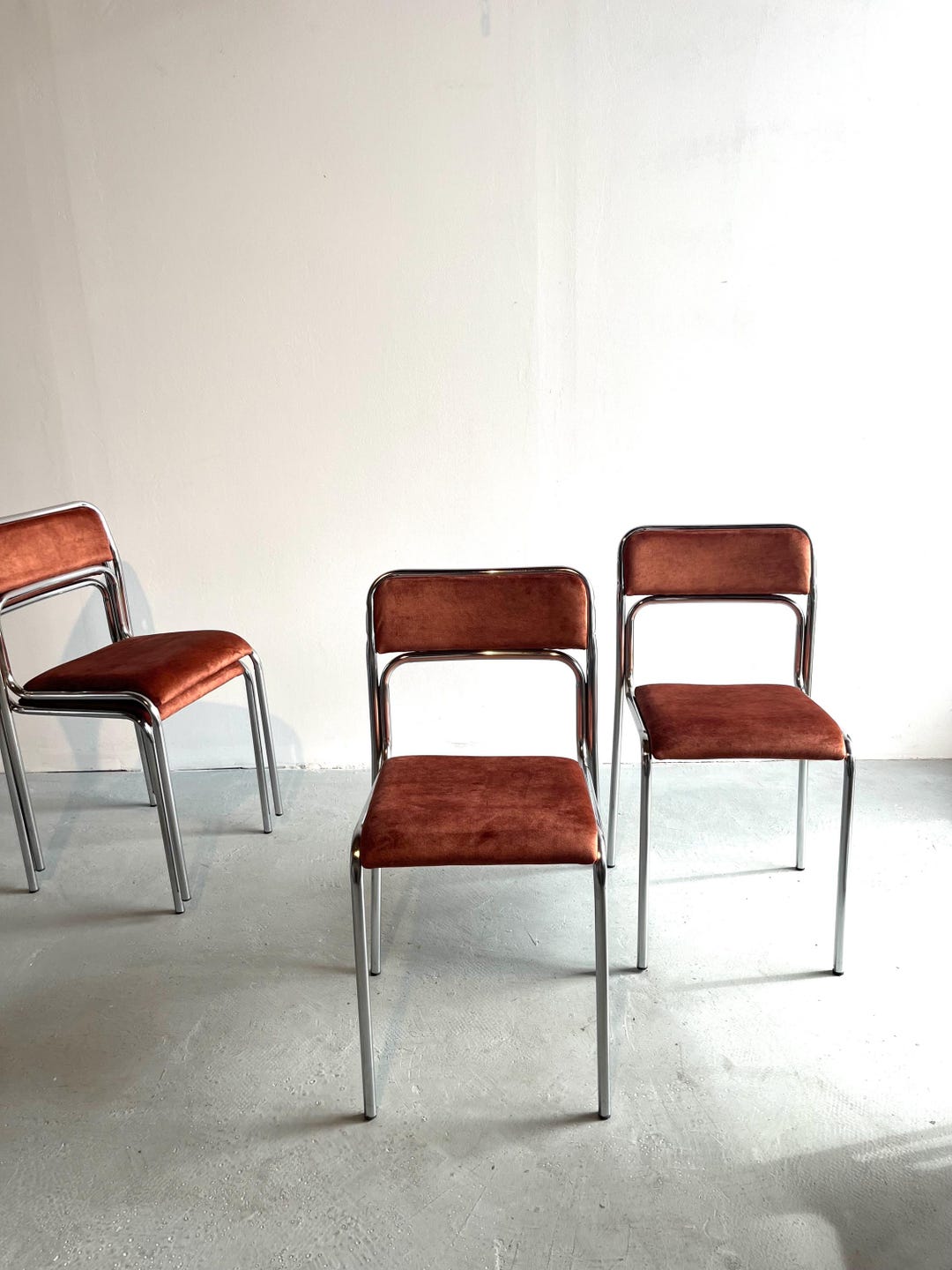 1 sur 8 Chaises Bauhaus en chrome / Chaises de salle à manger modernistes / Années 1990 - Etsy France