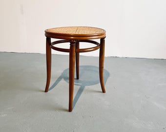 Vintage Thonet stool / Rattan seating / Vintage / 1930s