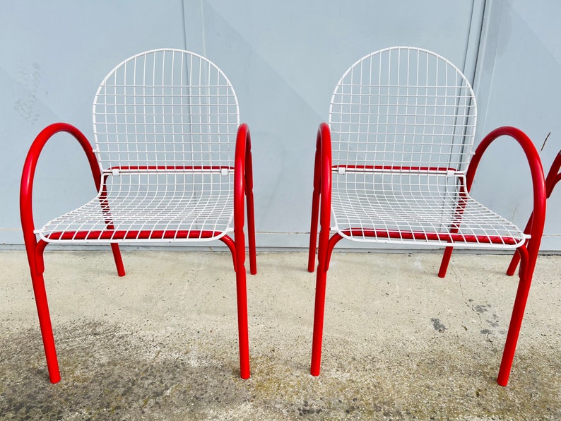 1 of 3 Vintage Red & White Metal Garden Chairs / Meblo / Dining / Garden Chairs / Pop Art / Memphis Design / Yugoslavia / 1980s image 9