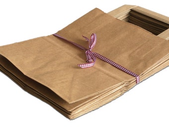 Brown paper carrier bags Carrying bags made of strong kraft paper 18x8x22 cm