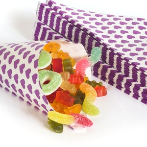 50 candy cone bags, paper cone bags, paper bags, gift bags in different colors and sizes image 4