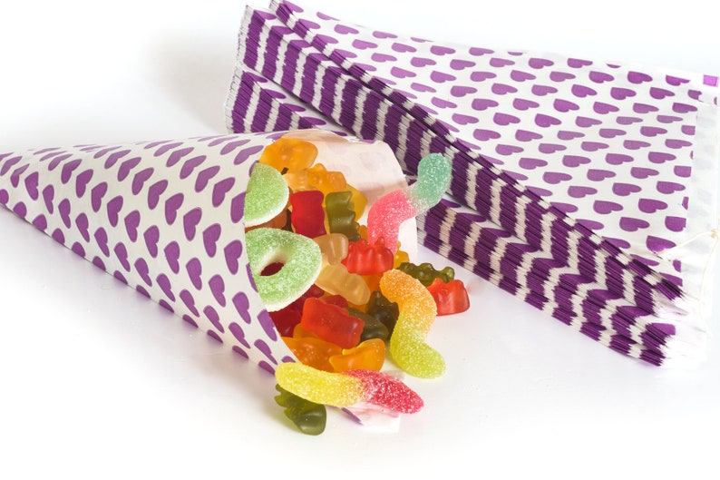 50 candy cone bags, paper cone bags, paper bags, gift bags in different colors and sizes image 4