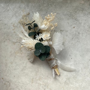 Bouquet made of dried flowers for grooms in ivory/eucalyptus