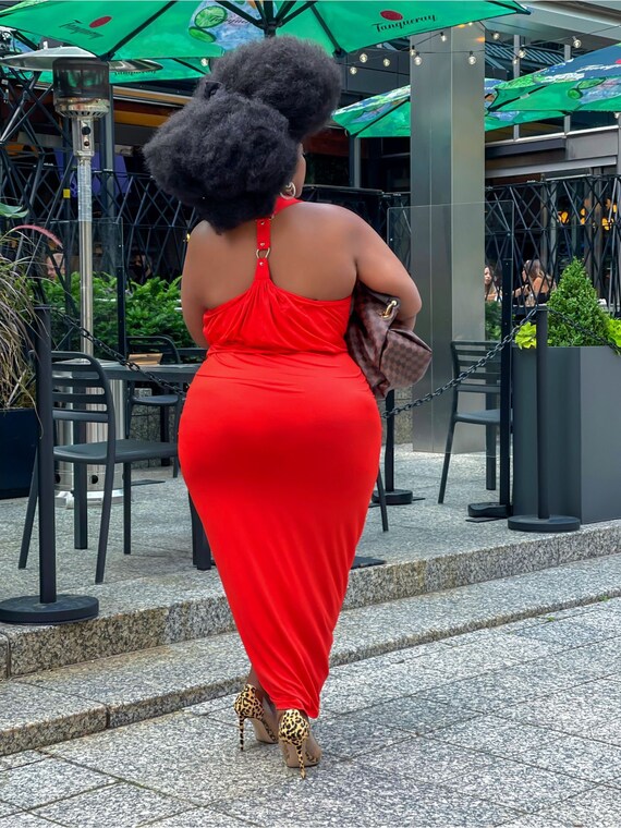Curvy top sexy dress