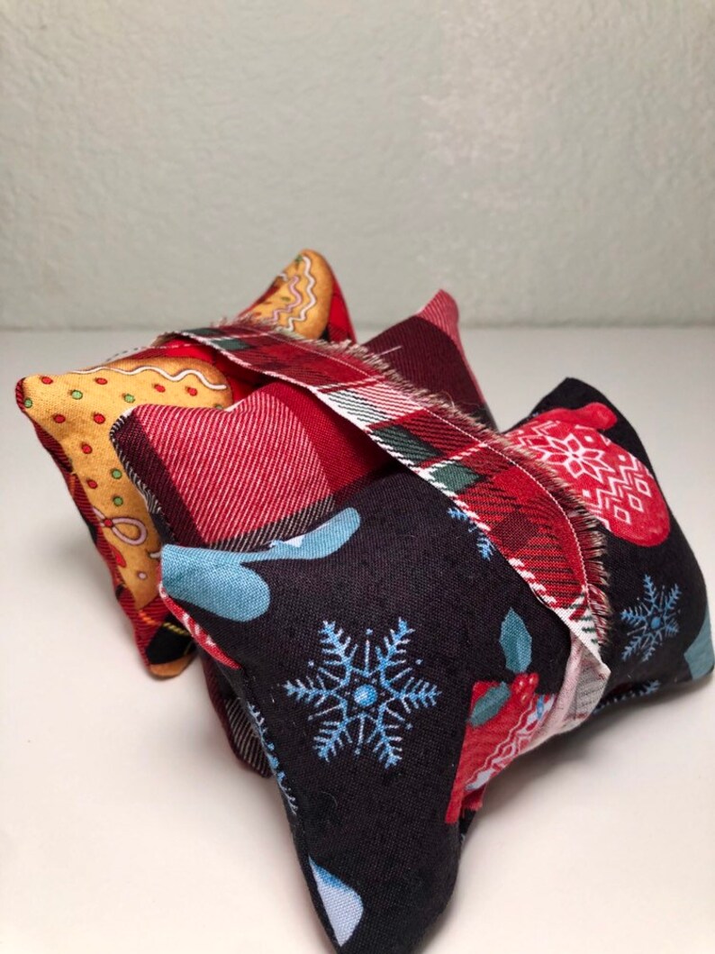 3 Holiday Pillow Set