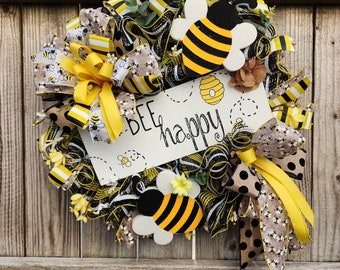 Bee wreath for door,bee swag,bumble bee decor,honey bee wreath,summer wreath,spring door swag,floral door wreath,large swag for door