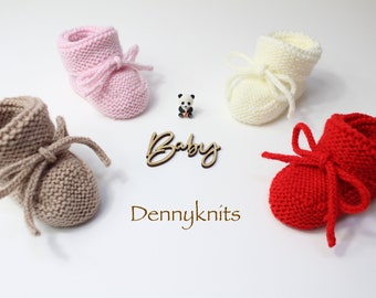 Hand Knitted baby booties, Baby footwear, 0-3 months, 3-6 months, Birth Announcement, Baby gift, Pram shoes, Gender Neutral