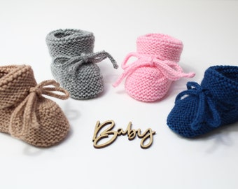 Hand Knitted baby booties, Baby footwear, Premature baby boots, Gender Neutral, Birth Announcement, Baby gift, Pram shoes