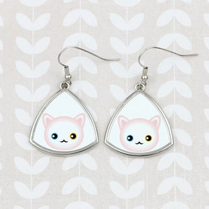 Earrings with a geometric cat, Turkish angora, Hanging earrings with graphics, Hypoallergenic metal, Jewelry with cats, Cat person gift
